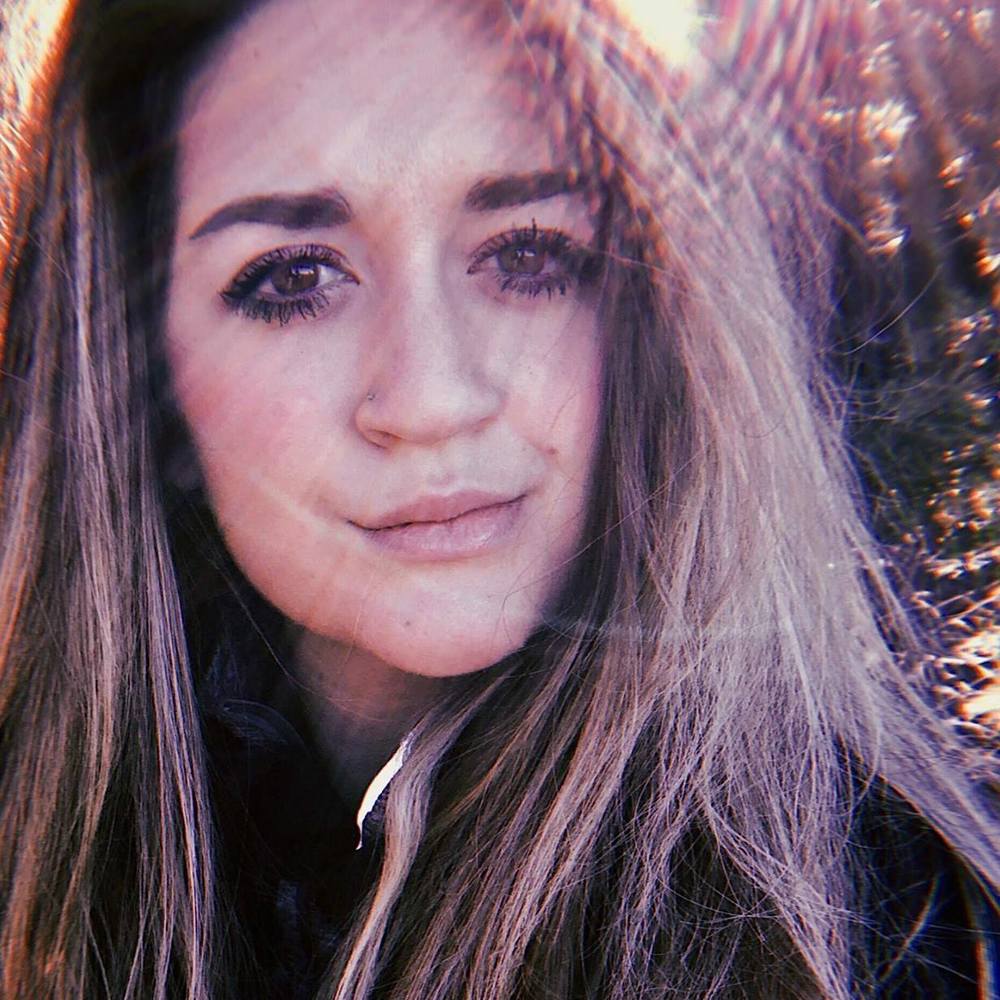 Meet your Posher, Hannah